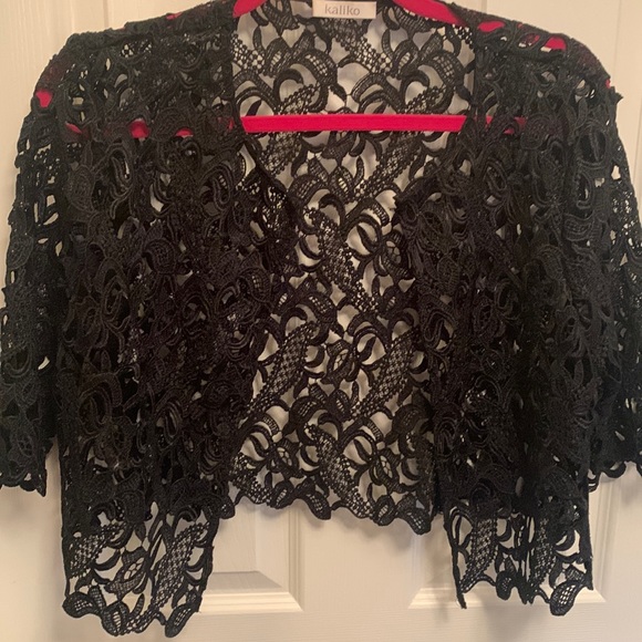 Kaliko Accessories - Lace shrug